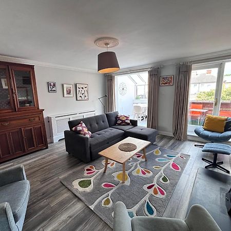 Central, Comfortable And Spacious 4 Bed Duplex Дублин Экстерьер фото